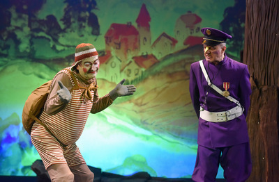 Kérem a következőt! — Doktor Bubó Kérem a következőt! — Doktor Bubó