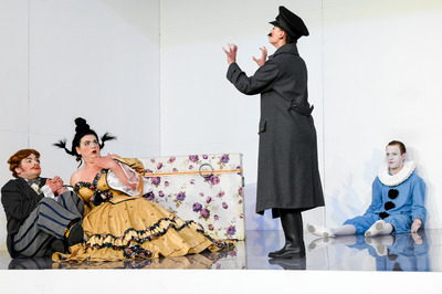 A kopasz énekesnő A kopasz énekesnő